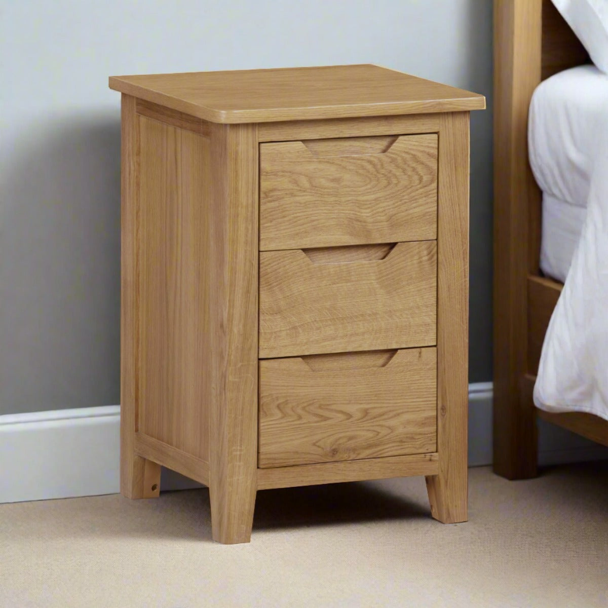 Darwin Natural Oak 3 Drawer Bedside Table Nightstand Fully Assembled